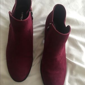 Xappeal raspberry color ankle boots